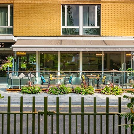 Hilton Garden Inn Bristol City Centre Exterior photo