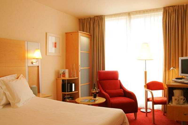Hilton Garden Inn Bristol City Centre Exterior photo